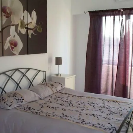 Modern, Spacious Three Bedroom
